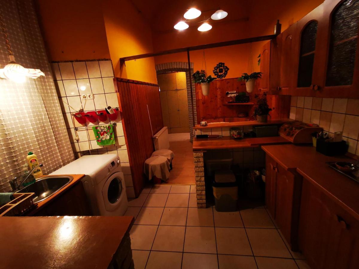 Apartment Dob In The Party District Budapest